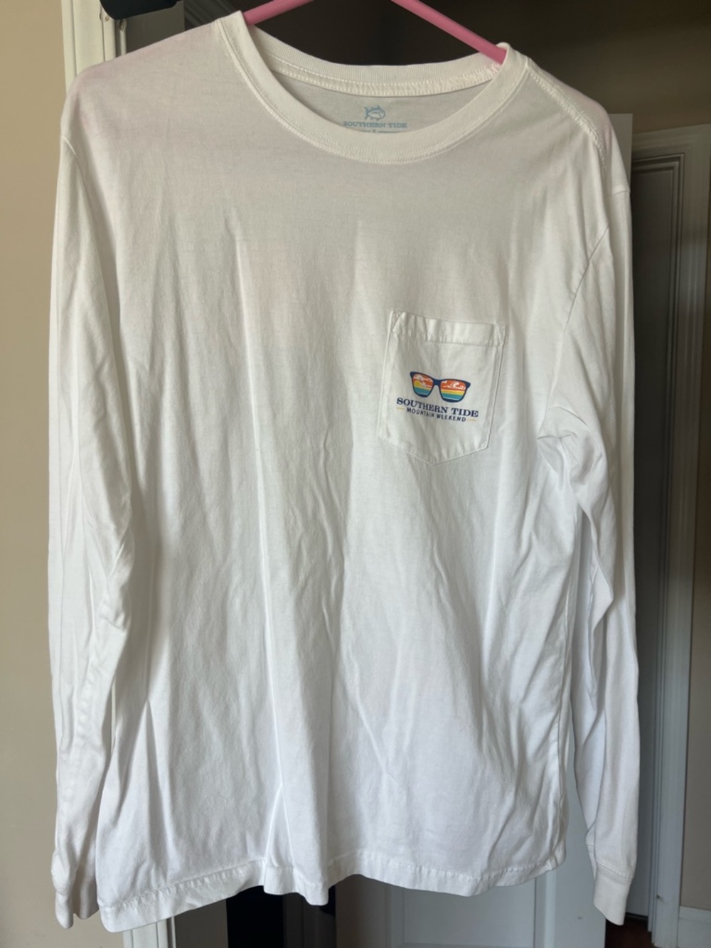 Southern Tide White Long-Sleeve Pocket Tee with Sunglasses Logo